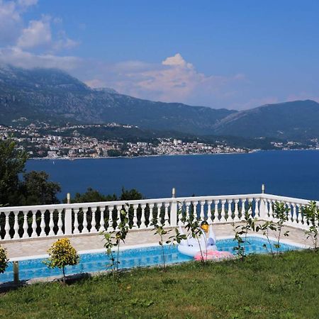 Mountain Bay Views Apartments Нивице Екстериор снимка