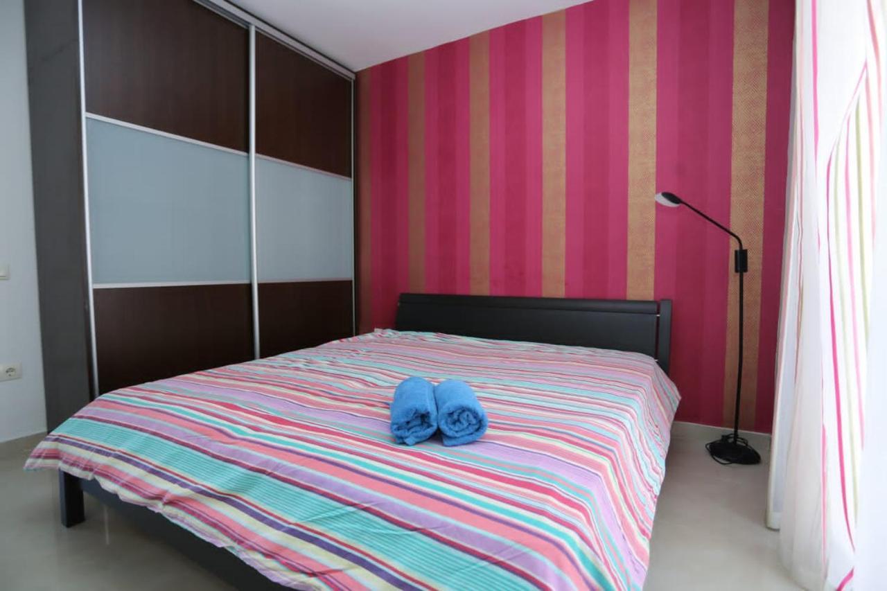 Mountain Bay Views Apartments Нивице Екстериор снимка