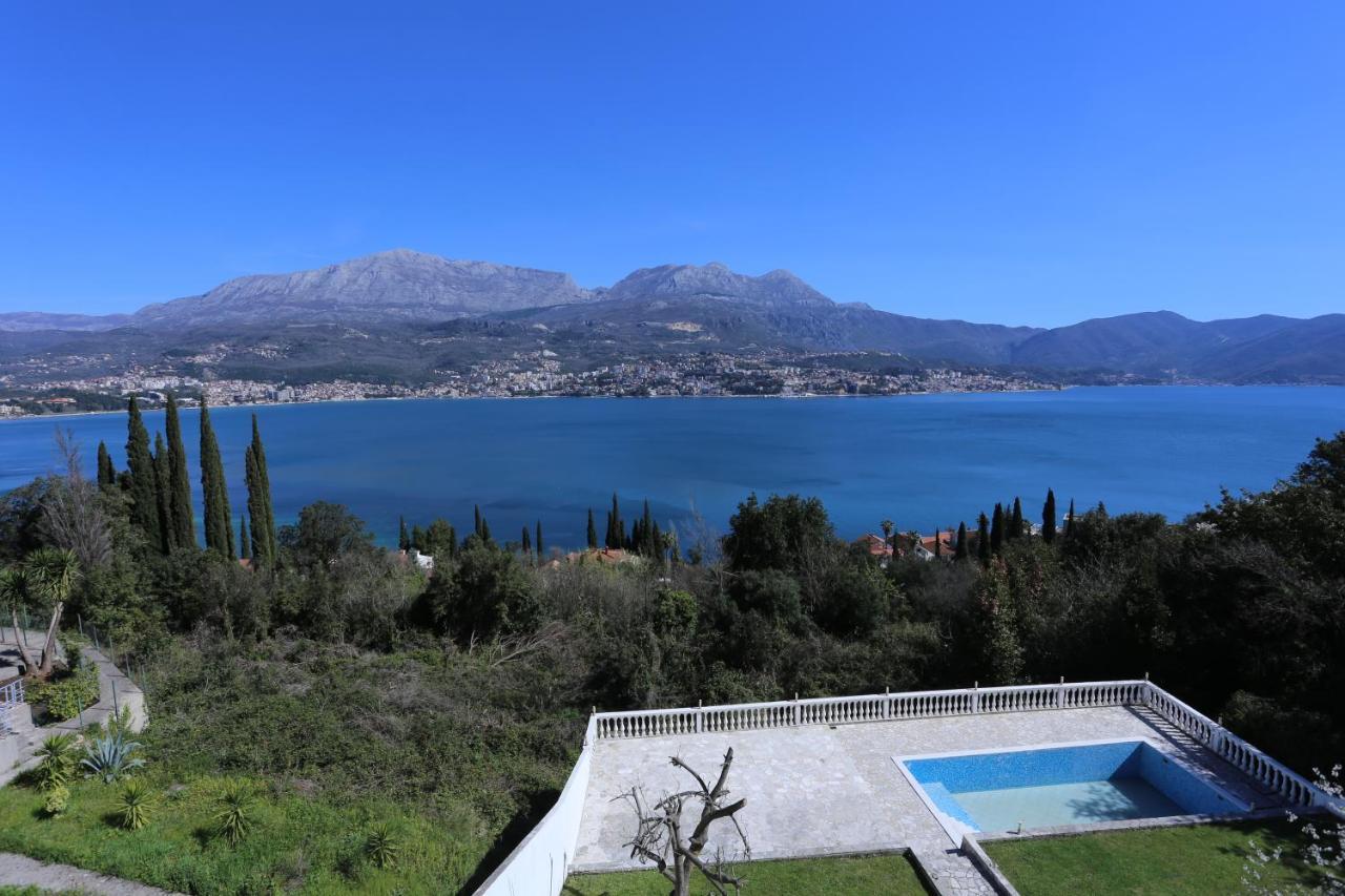Mountain Bay Views Apartments Нивице Екстериор снимка