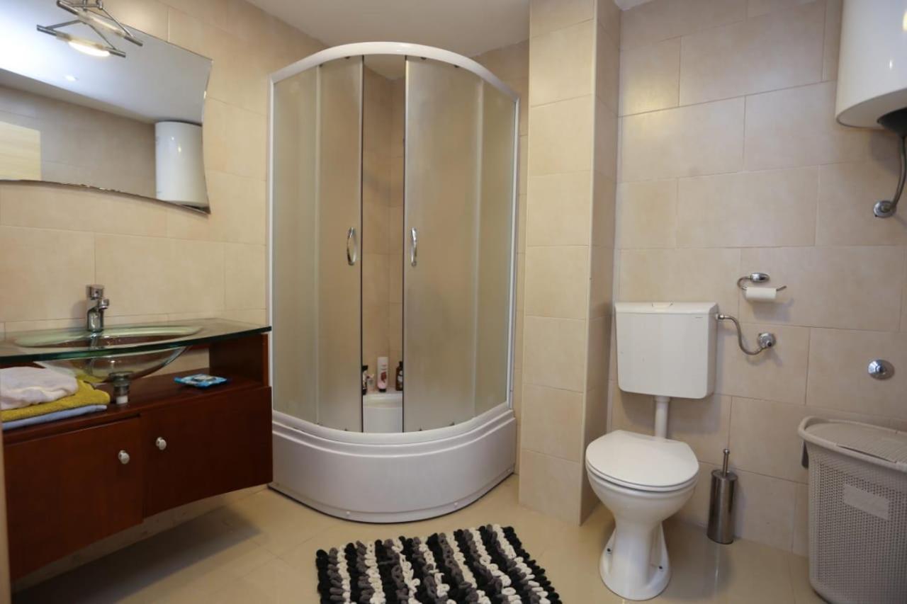 Mountain Bay Views Apartments Нивице Екстериор снимка