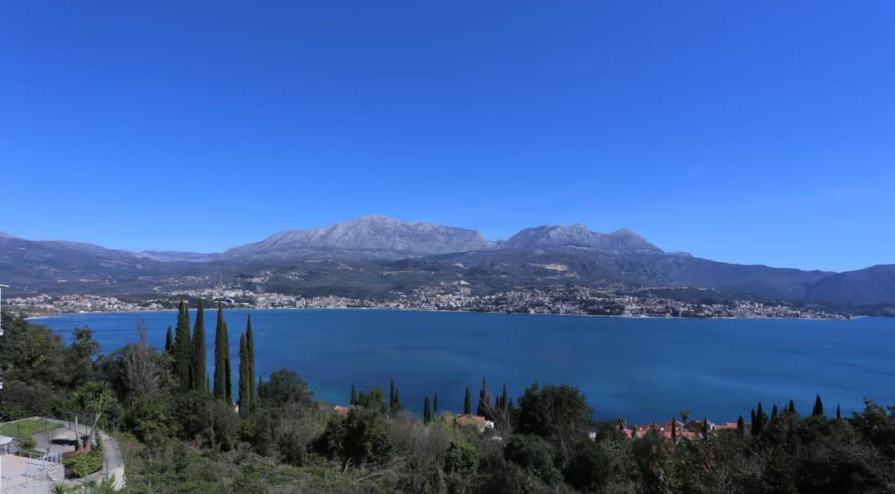Mountain Bay Views Apartments Нивице Екстериор снимка