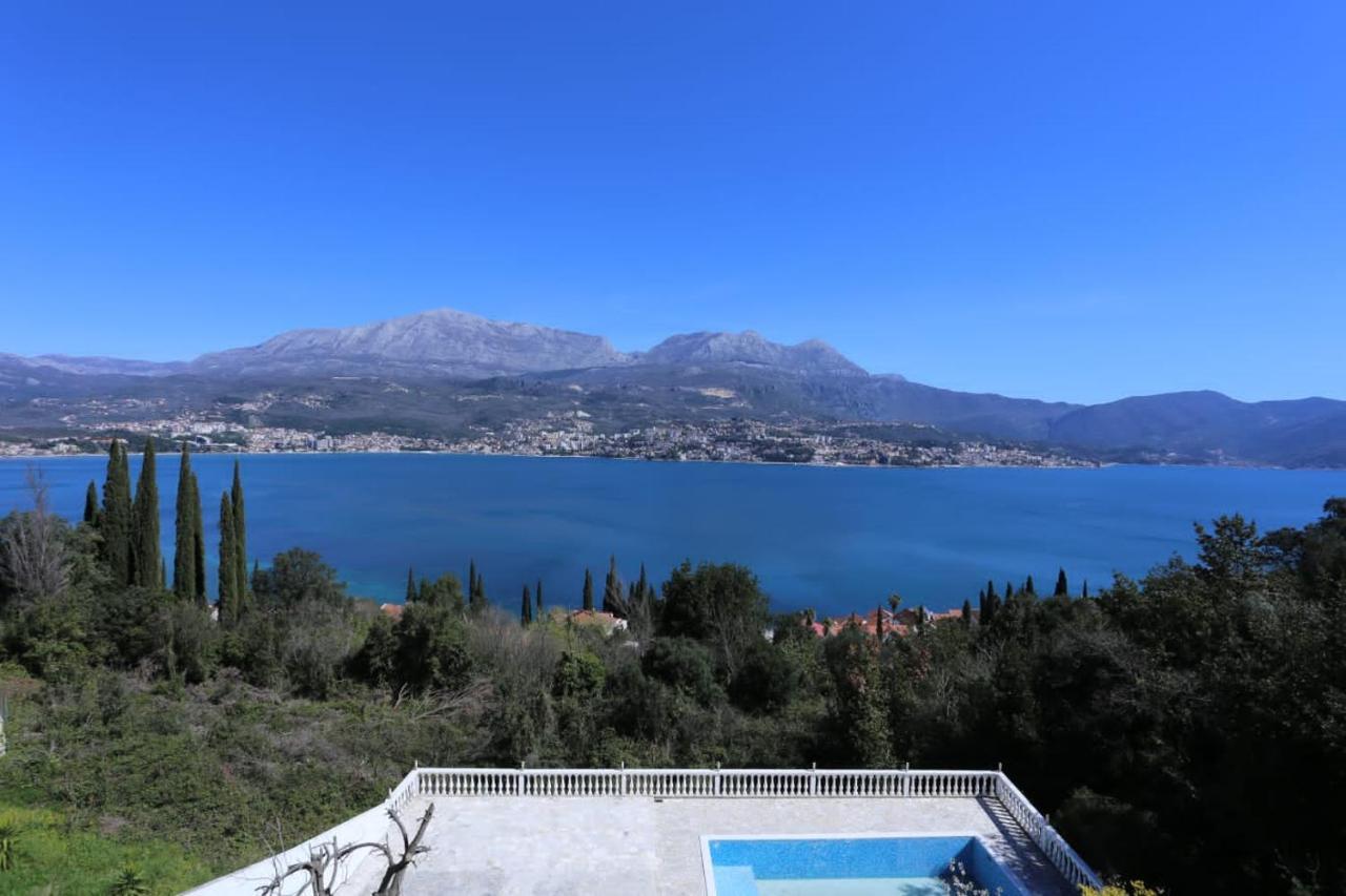 Mountain Bay Views Apartments Нивице Екстериор снимка