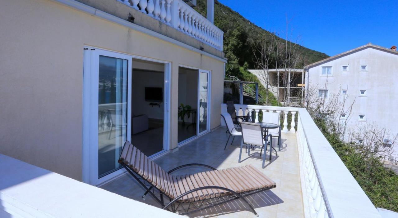 Mountain Bay Views Apartments Нивице Екстериор снимка