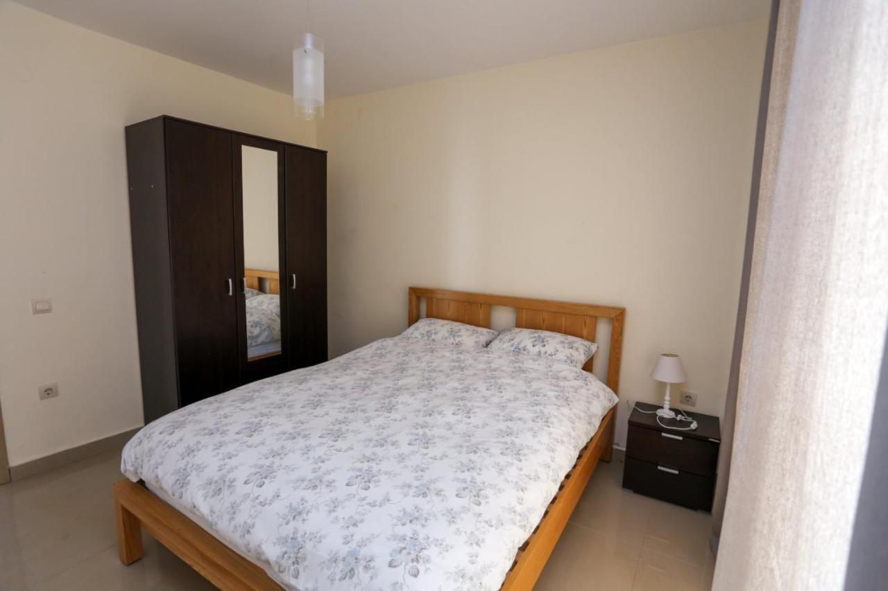 Mountain Bay Views Apartments Нивице Екстериор снимка