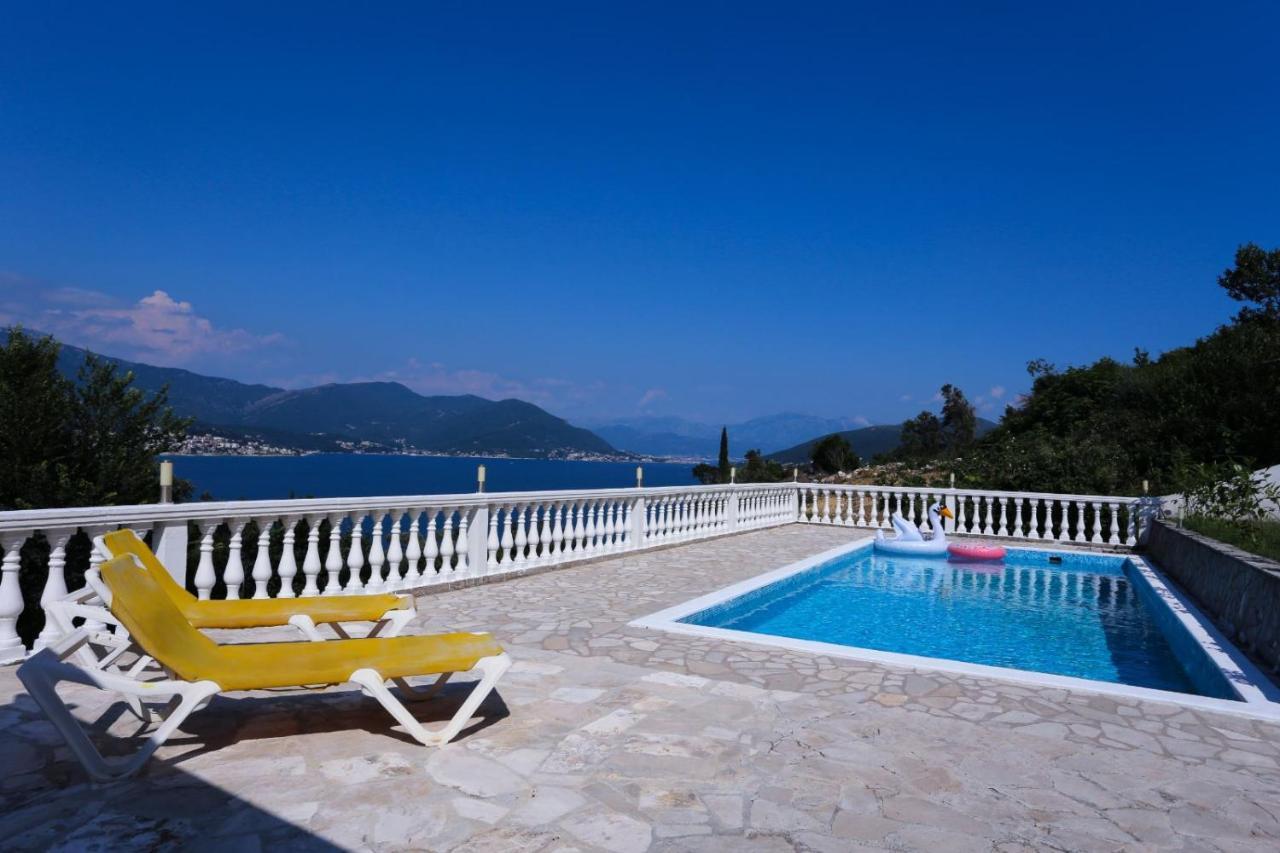 Mountain Bay Views Apartments Нивице Екстериор снимка
