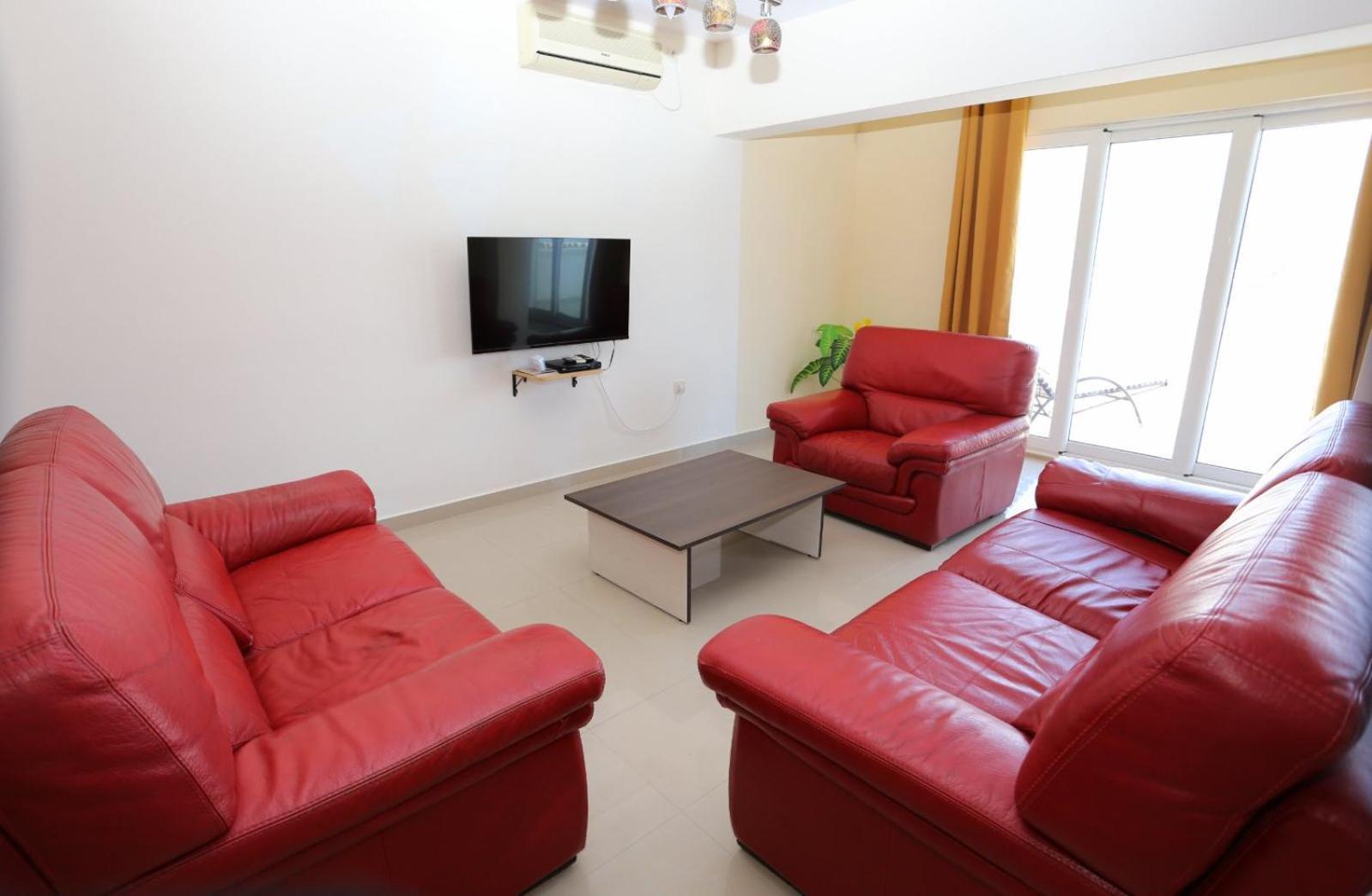 Mountain Bay Views Apartments Нивице Екстериор снимка
